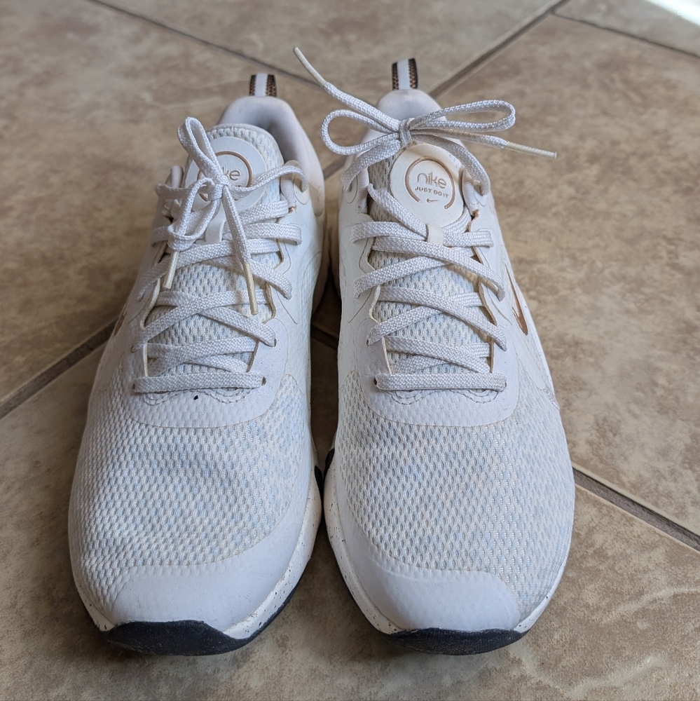 Nike Renew In-Season TR 11 Premium Women's Training Shoes